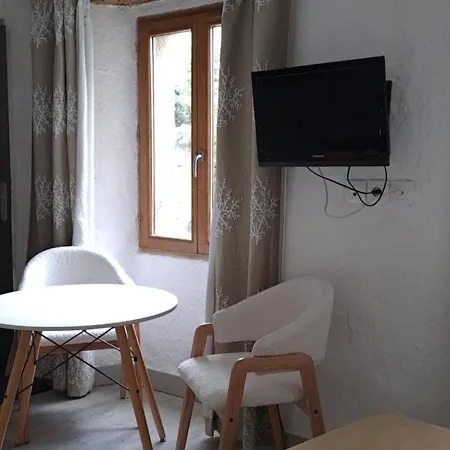 Le Grenier Des Moineaux Bed & Breakfast Font-Romeu-Odeillo-Via