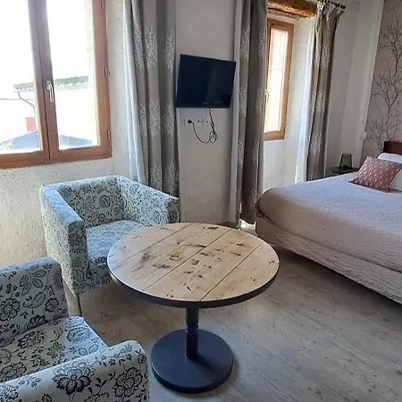 Le Grenier Des Moineaux Chezchristineetfabrice Couette-café 3*
