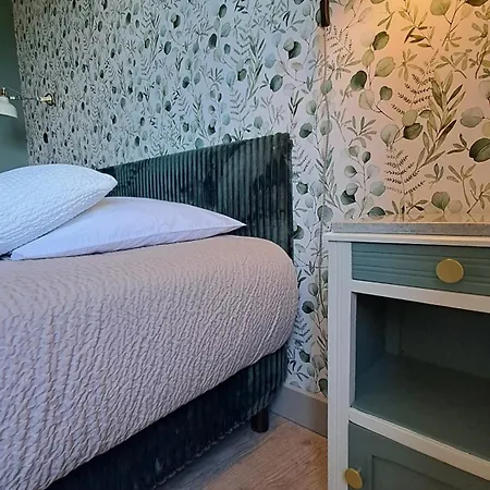 Couette-café Le Grenier Des Moineaux Chezchristineetfabrice Font-Romeu-Odeillo-Via