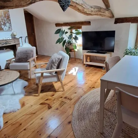 Couette-café Le Grenier Des Moineaux Chezchristineetfabrice 3*