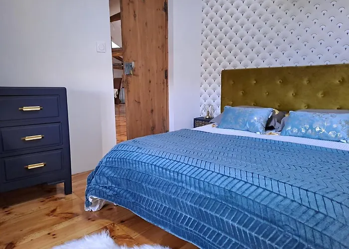 Le Grenier Des Moineaux Chezchristineetfabrice Bed & Breakfast